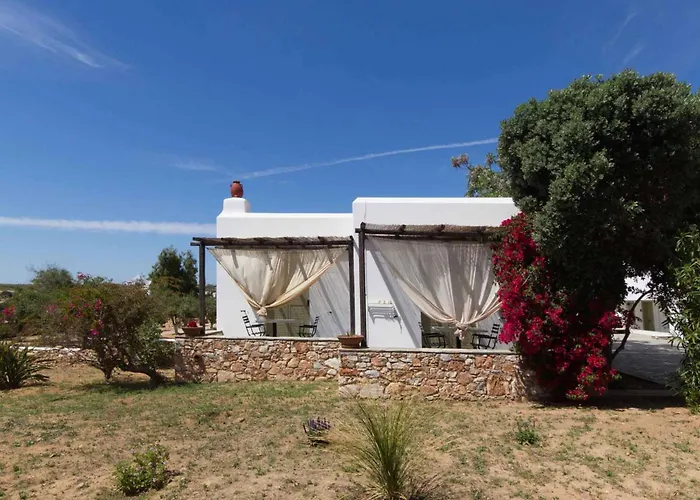 מלון Parosland Alikí