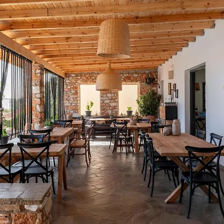 Ξενοδοχείο Parosland 4*