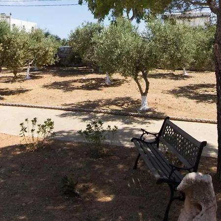 Ξενοδοχείο Parosland 4*