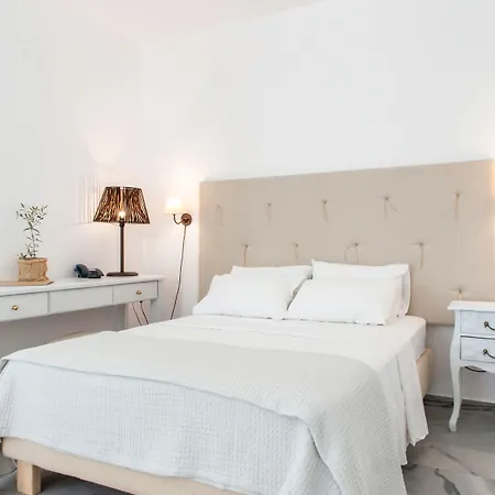 Ξενοδοχείο Parosland 4*