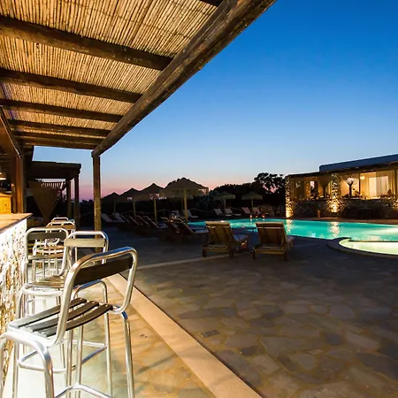 Ξενοδοχείο Parosland 4*