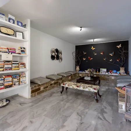 Parosland Ξενοδοχείο 4*