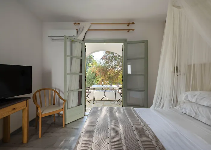 Parosland ホテル Alikí